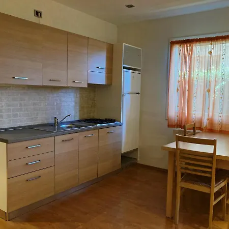Stefania Apartman *